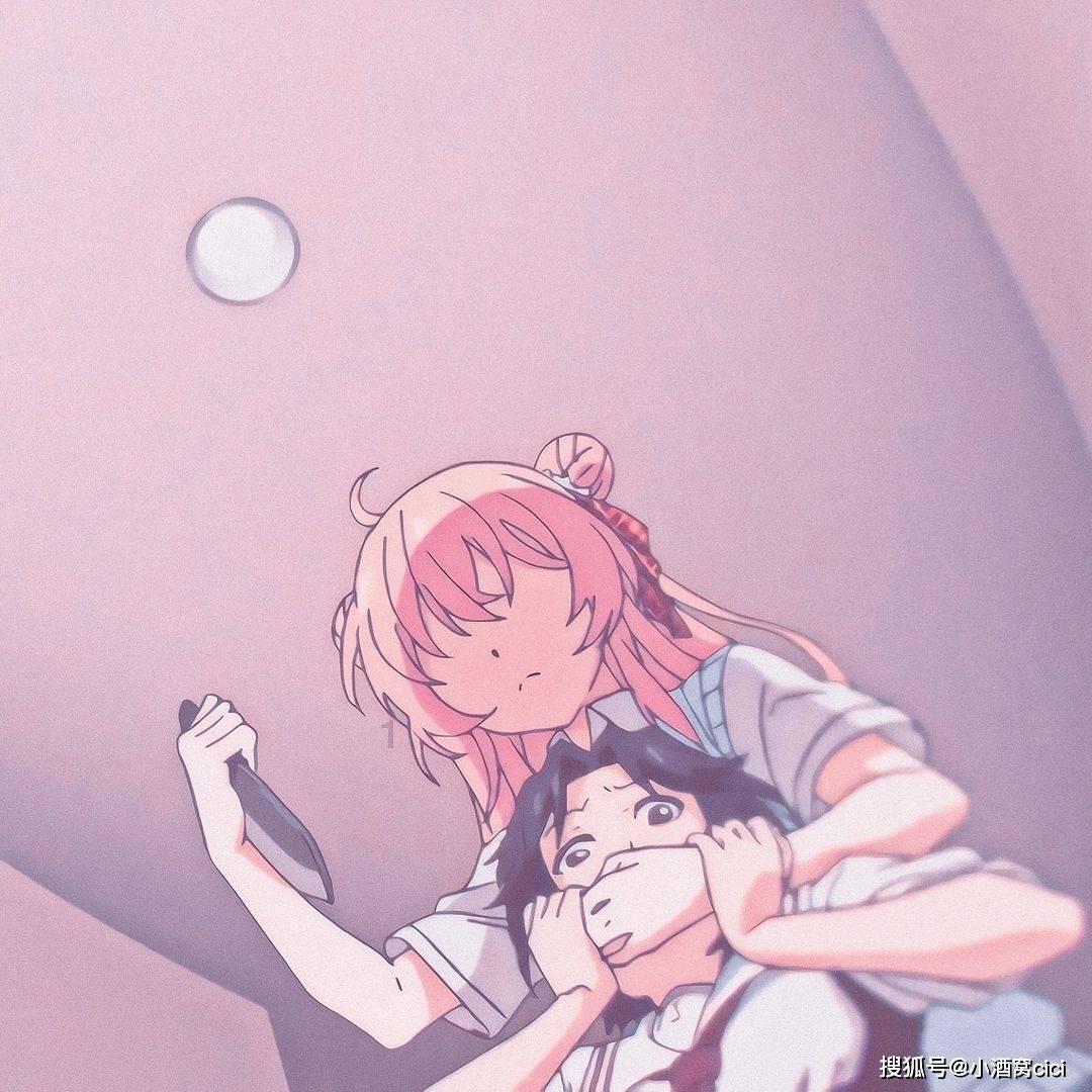 度假的时尚女孩