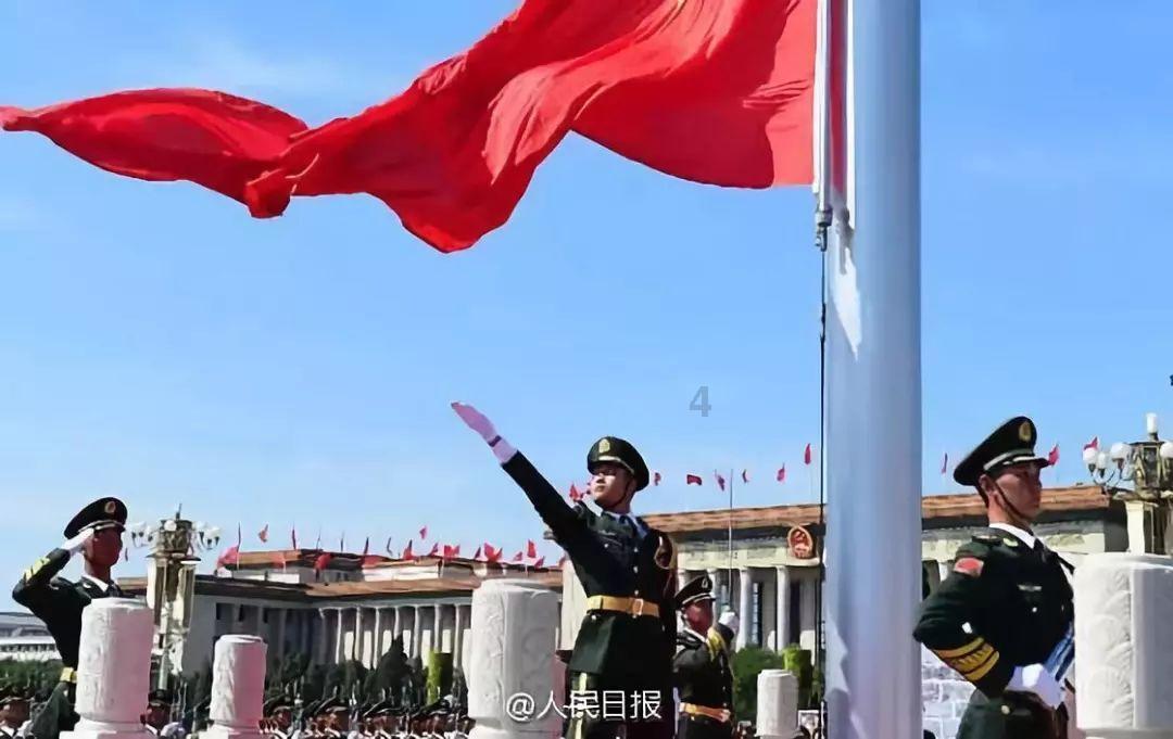 灯笼挡住红绿灯，司机被扣6分罚200元？警方辟谣：不存在