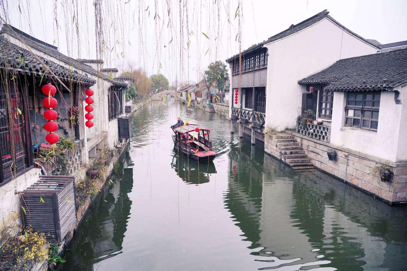 逃离荒凉之地